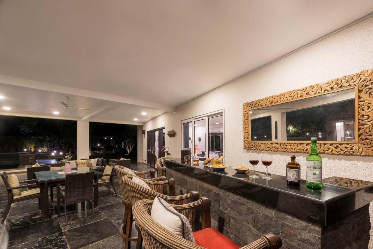 The Leaf By Stayvista - An Enchanting Escape Offering A Pool, Terrace, Lush Lawn, Contemporary Interiors, And Indoor Games Alībāg Extérieur photo